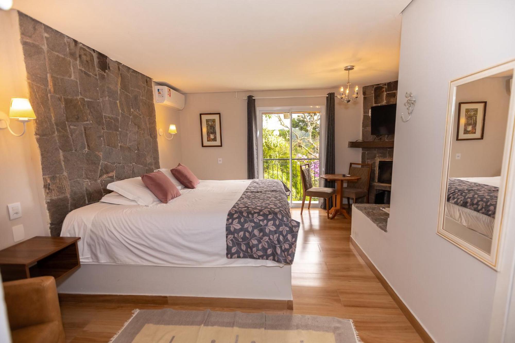 Pensão E Com Hidro Lareira E Ar Condicionado Hegus 3*