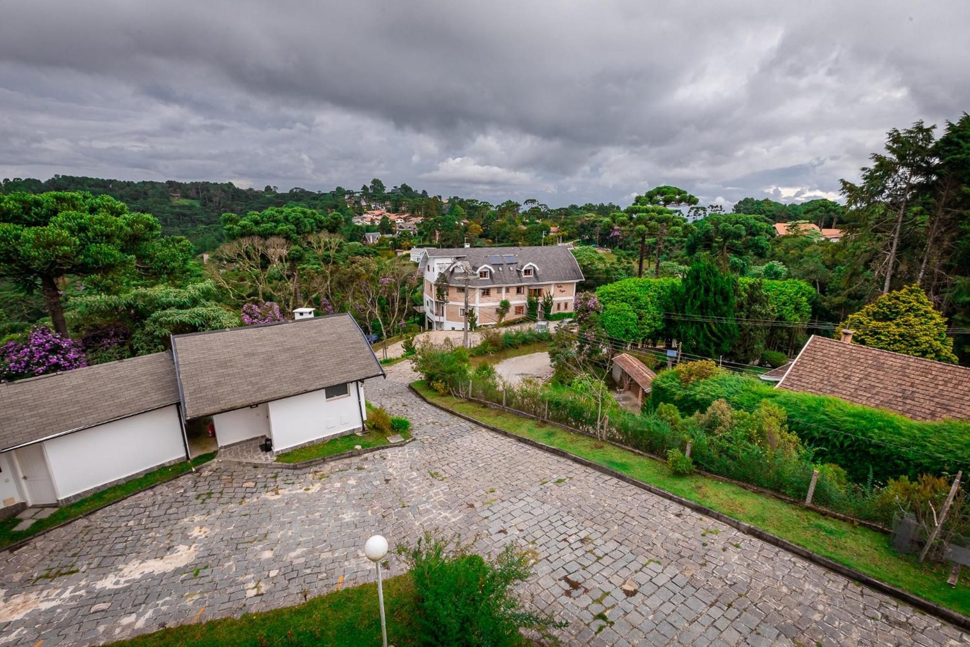 Pensão E Com Hidro Lareira E Ar Condicionado Hegus Campos do Jordão