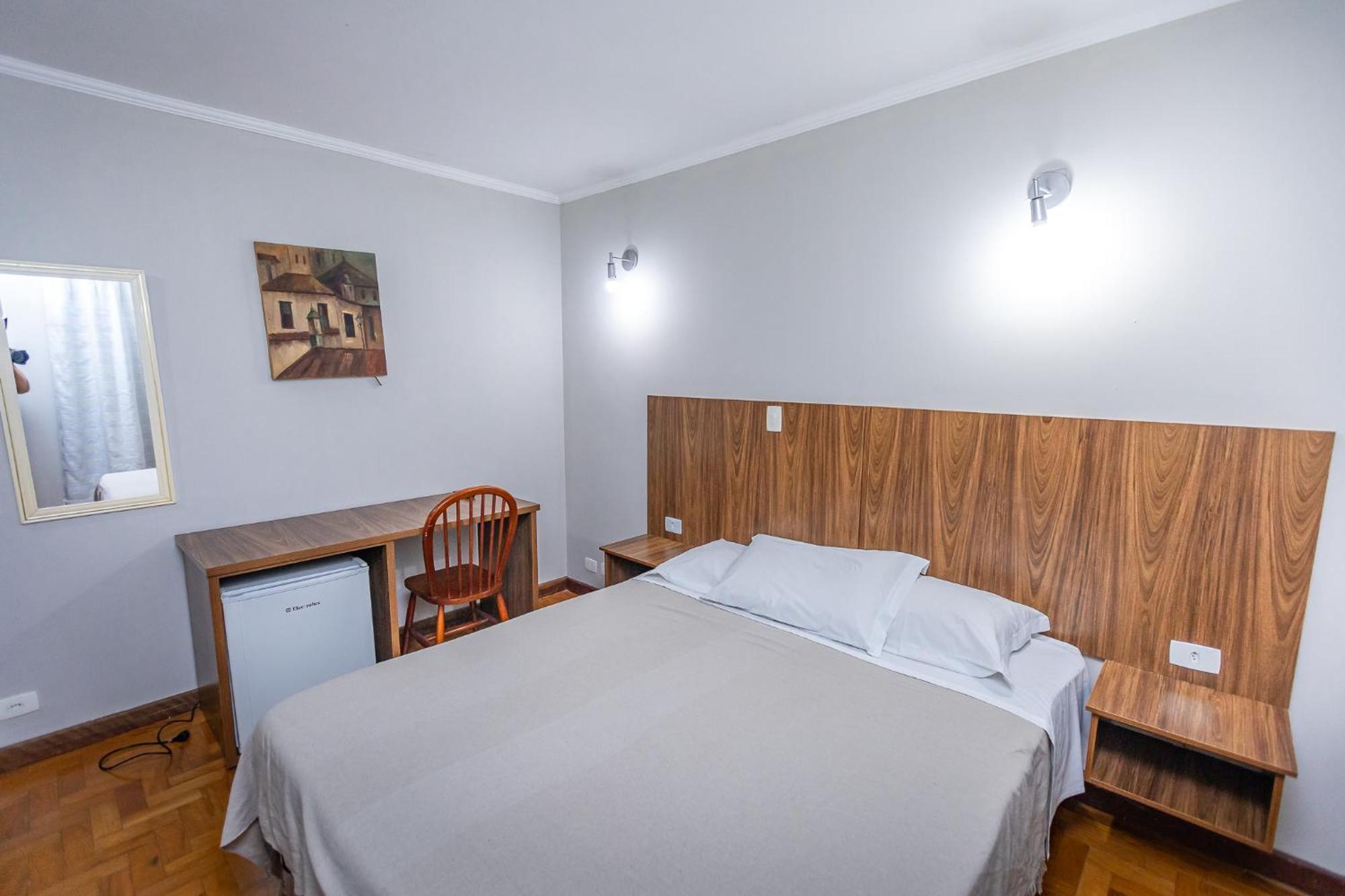 Pensão E Com Hidro Lareira E Ar Condicionado Hegus