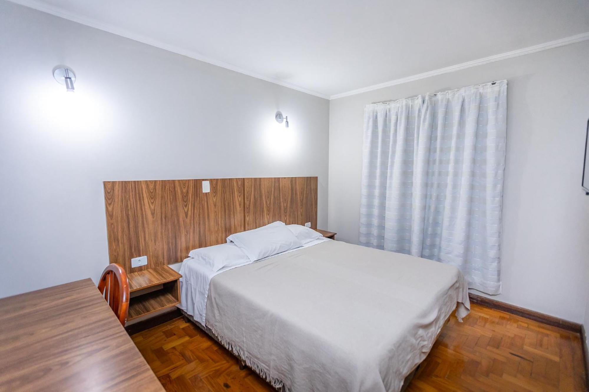E Com Hidro Lareira E Ar Condicionado Hegus Pensão